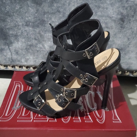 Delicacy Shoes - Black Strappy Buckle Sandal Stiletto High Heels
